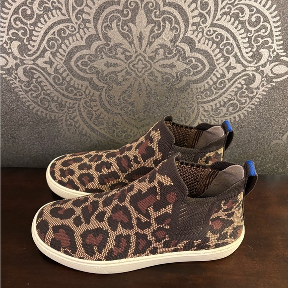 Rothy’s 7.0 Wildcat Chelsea Sneakers - Picture 1 of 4